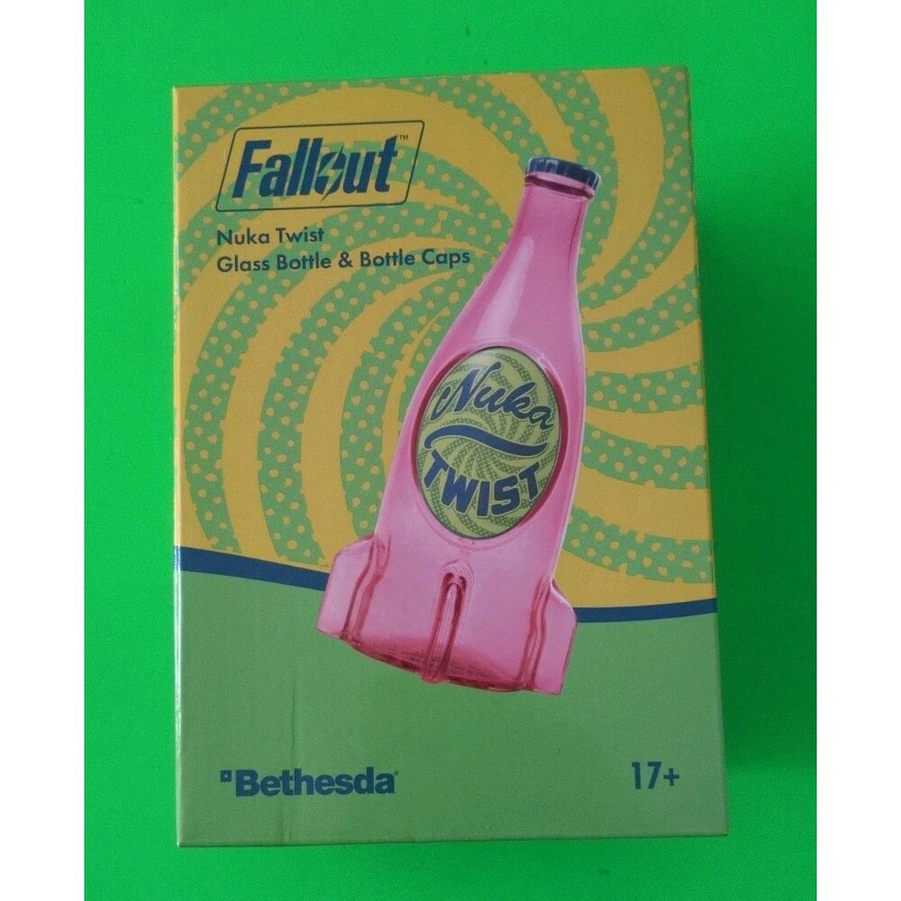 Fallout 3 4 76 !! Authentic Nuka Cola Twist Collectibles Glass Bottle & Caps !!